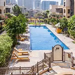 Souk Al Bahar Apartment Near Burj Khalifa