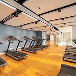 Luton Vacation Homes - Luxury & Sea View 2Br Plus Maid Apt, Bluewater, Dubai - 30Ab9