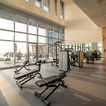Luton Vacation Homes - Luxury & Sea View 2Br Plus Maid Apt, Bluewater, Dubai - 30Ab9