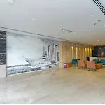 Elegant Stay At Marina Dubai