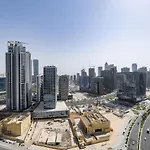 Spacious Studio In Downtown I 8 Boulevard Walk