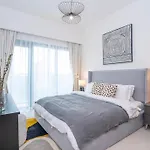 Cozy 2-Bed Apartment Next To Dubai Mall 181Br-2