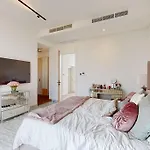 Luxurious 5 Bed Villa - Al Barari