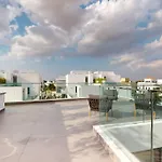 Luxurious 5 Bed Villa - Al Barari