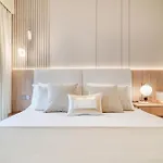 Burj Khalifa View - Exceptional 2 Bedroom Apartment