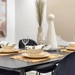 The Smart Concierge - Reehan 8