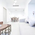 Luxurious 1Br Apt With Balcony In Production City