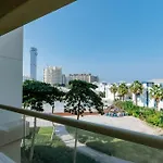 Elegant 1Br Retreat With Ocean Views, Palm