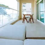 Elegant 1Br Retreat With Ocean Views, Palm