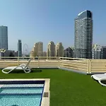 Ashri Modern Elegant Apt Near Metro In Marina