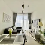 Cozy 1-Bedroom Apartment In Jvc