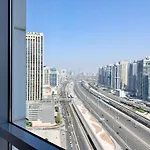 2 Bed Apartment In La Riviera Tower, Dubai Marina Near Metro And Mall, 12-Min Walk To Jbr Beach!