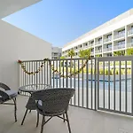 Vayk - Cozy 1-Bedroom Apartment In Jvc
