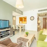 Luxury 1Bed Apartment Steps Away From Burj Khalifa