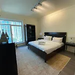 Exquisite 3 Bedroom Apartment With Marina View