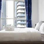 Elegant Escapes - Homely 1B In Dunya Tower