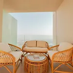 Elegant 2-Bedroom Apartment, Branded & Luxury Amenities