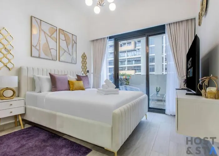 Cozy Studio In Azizi Rivera, Mbr - Host & Stay