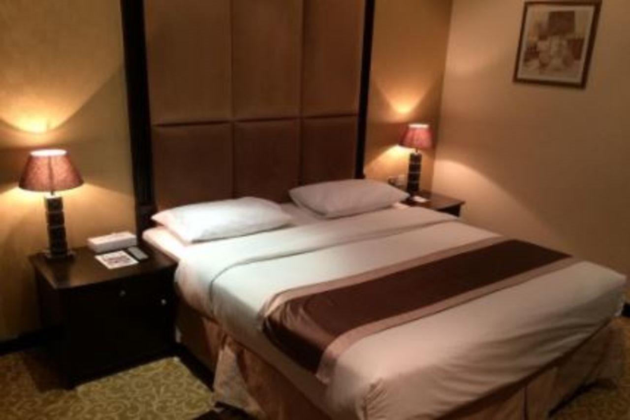 Otel London