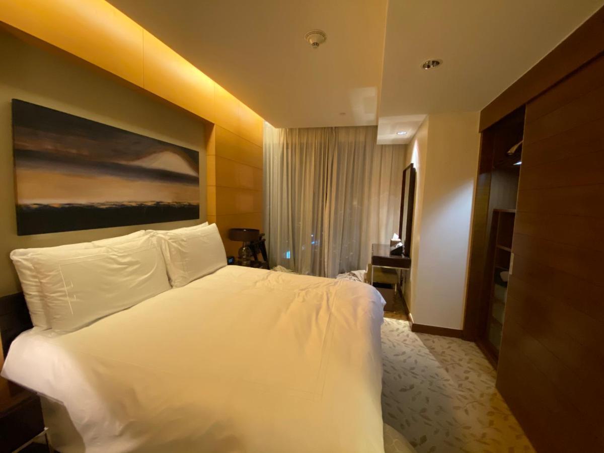 Address Mall Fashion Avenue 1 Bedroom 34 Floor Dubai