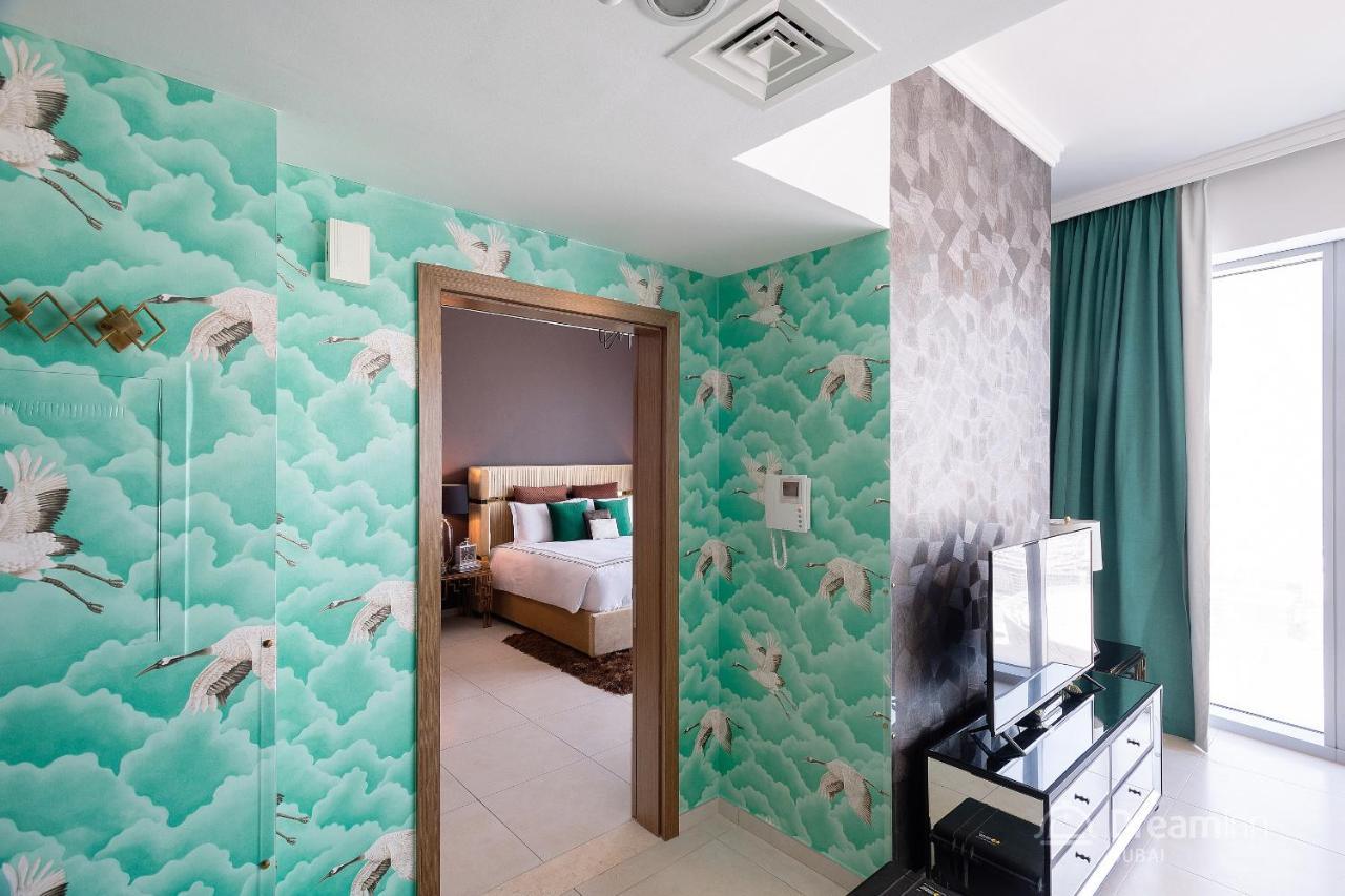 Dream - 48 Burj Gate Luxury Homes Apartment *