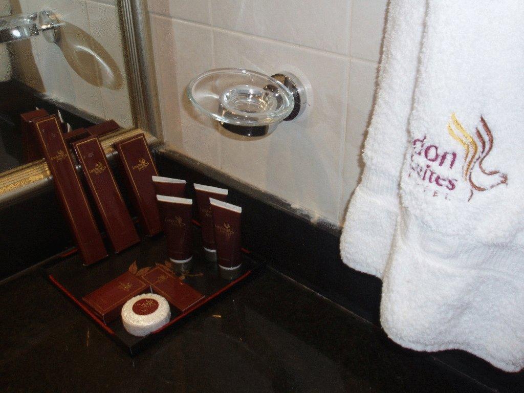 Otel London