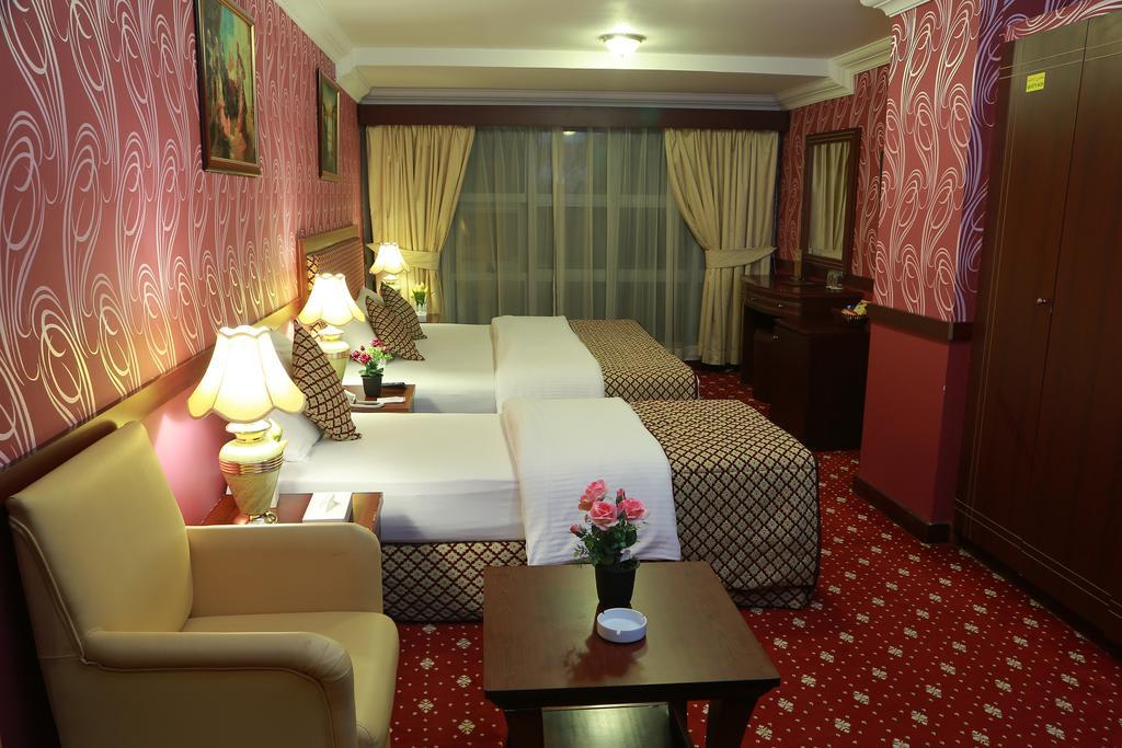 Hotel Sadaf 3*