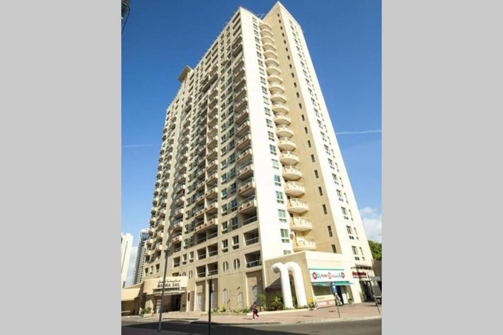 Lovely 1-bedroom In The Heart Of Marina * Dubai