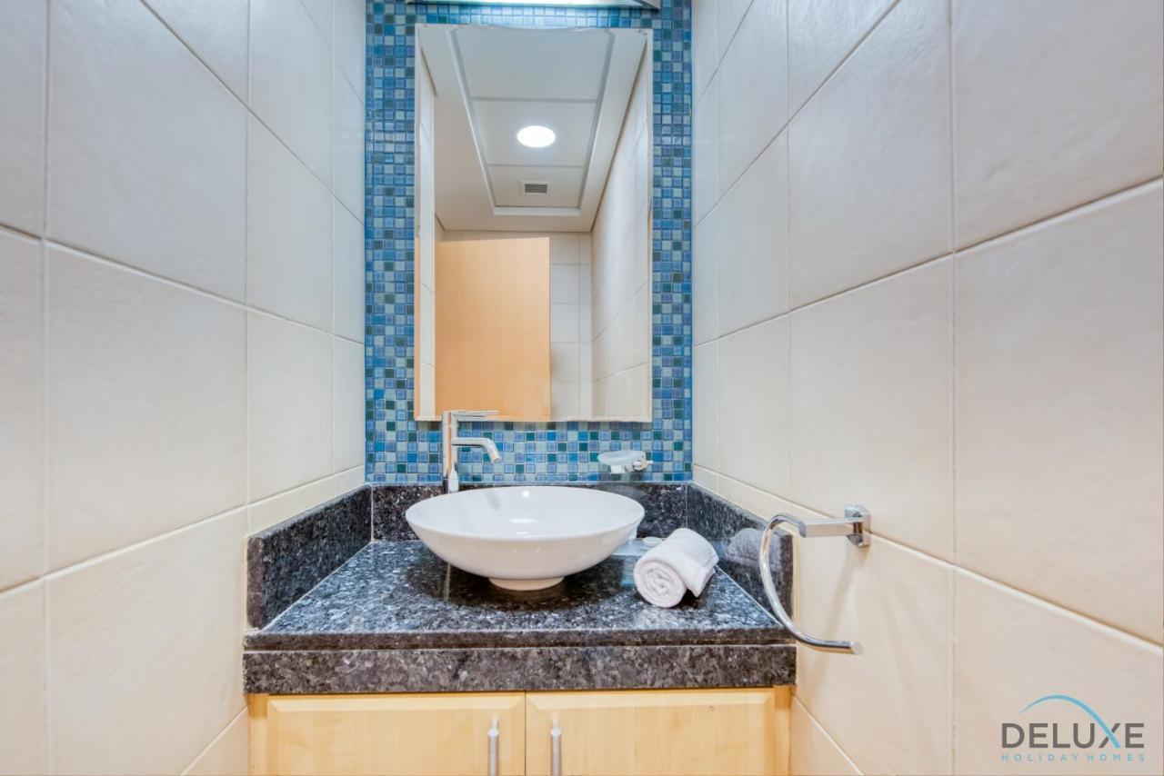 Distinctive 1 Bedroom At Shoreline 5 Palm Jumeirah By Deluxe Homes Dubai