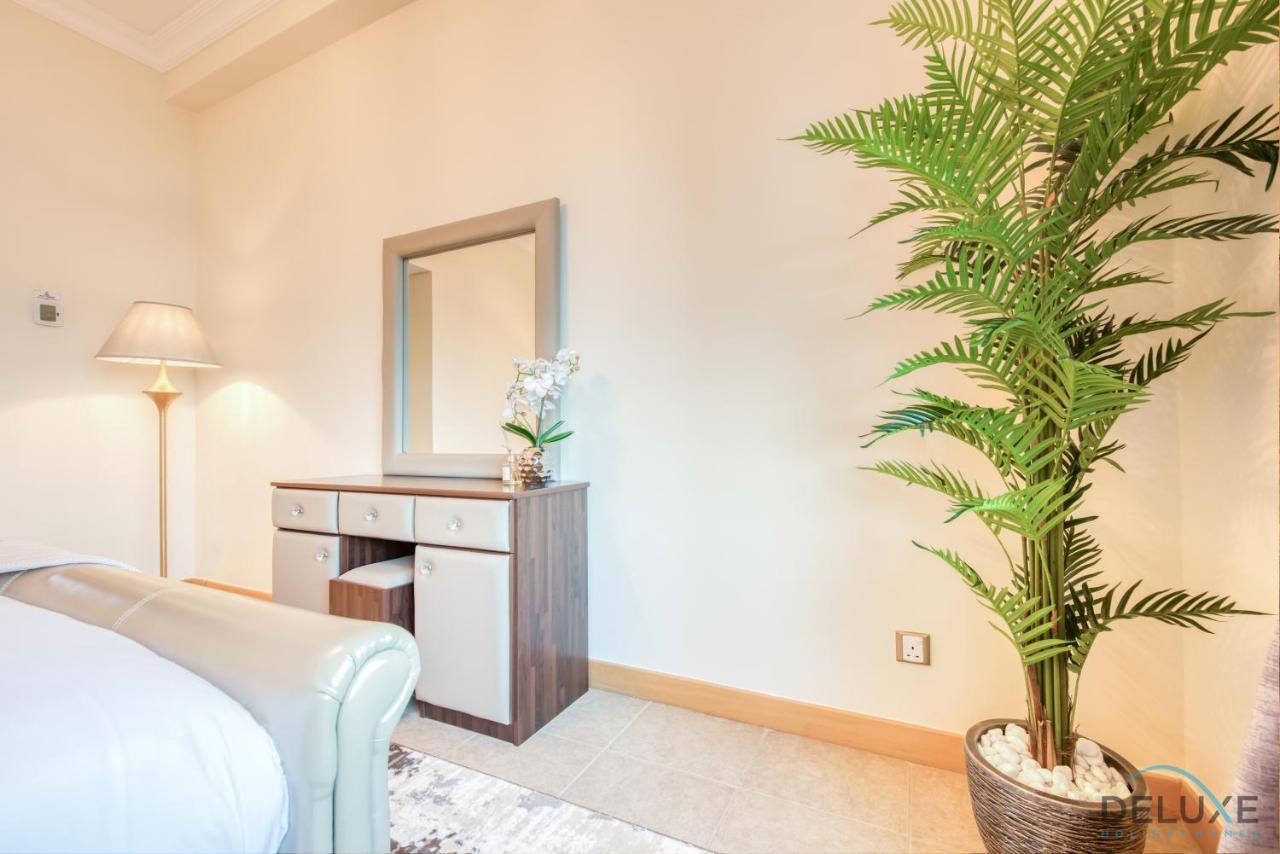 Distinctive 1 Bedroom At Shoreline 5 Palm Jumeirah By Deluxe Homes * Dubai