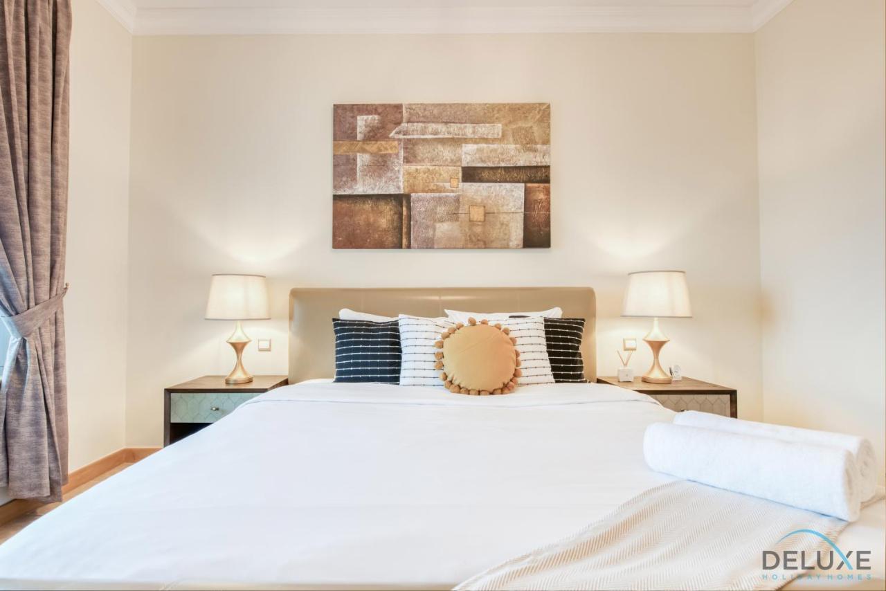 Apartment Distinctive 1 Bedroom At Shoreline 5 Palm Jumeirah By Deluxe Homes *