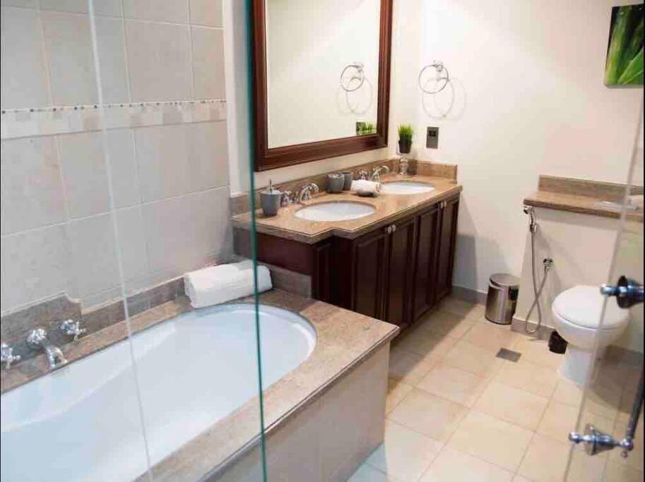Downtown Dubai, Oldtown Zanzabeel Apartamento
