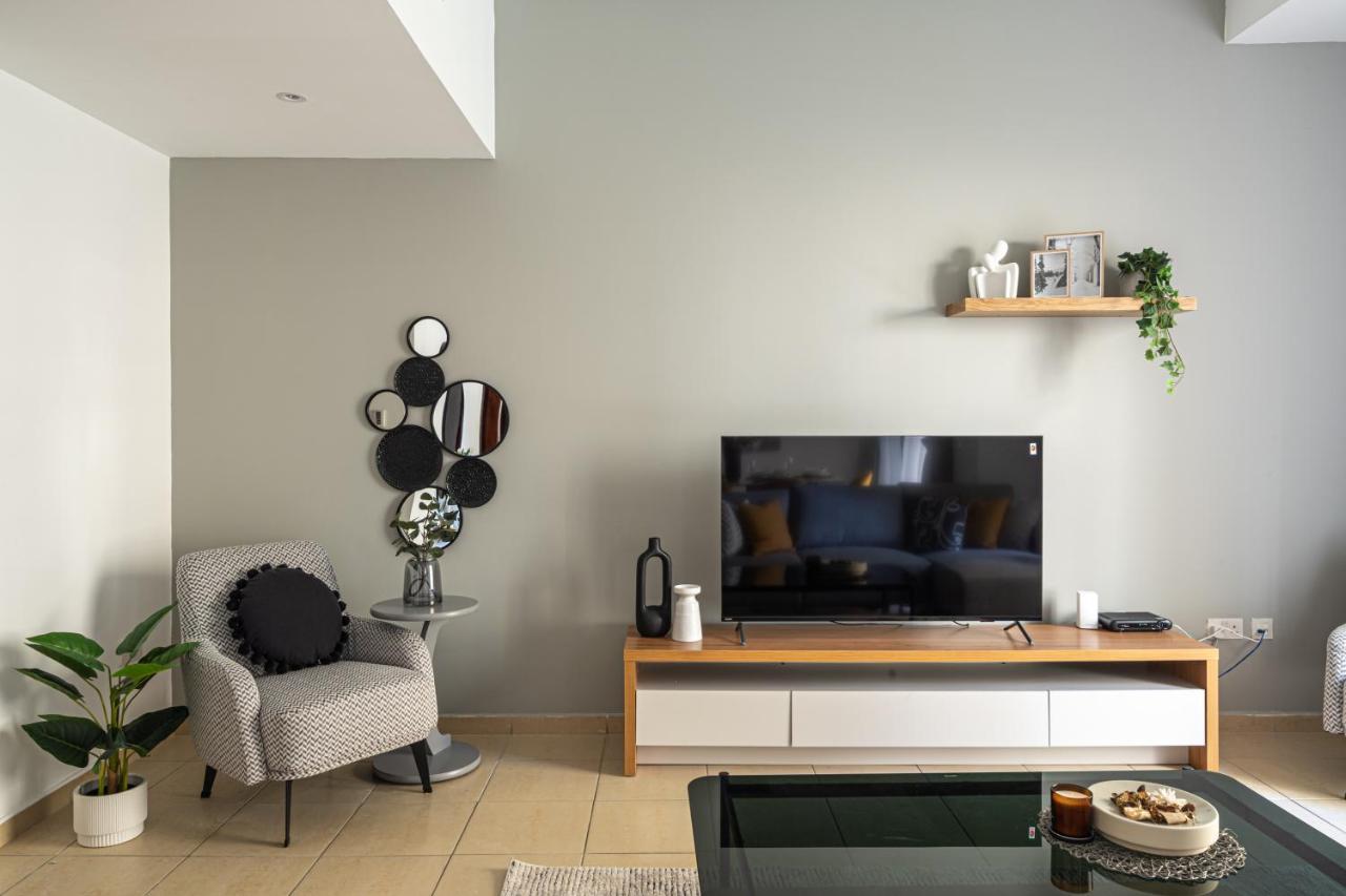 Daire Higuests - Stylish In Jbr Steps From The *