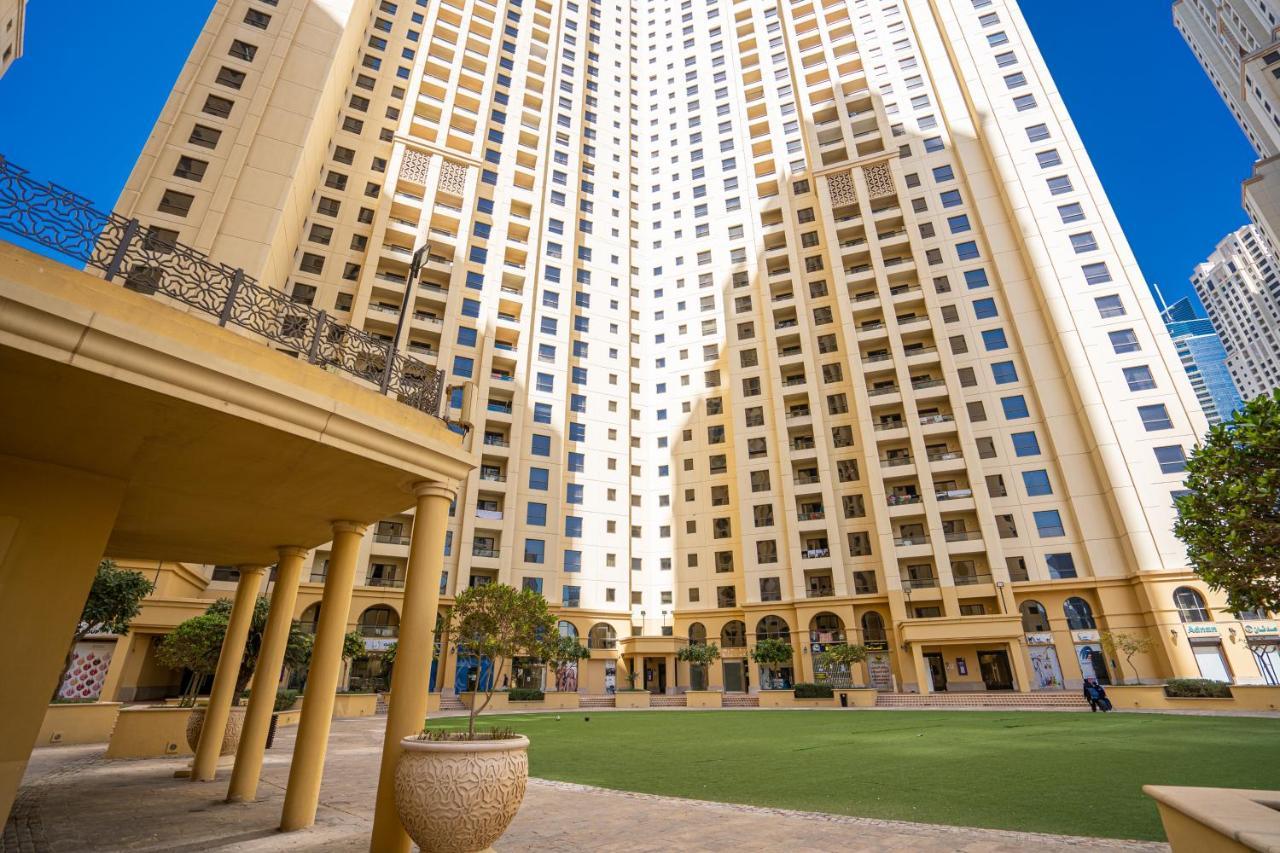 Higuests - Stylish In Jbr Steps From The Daire