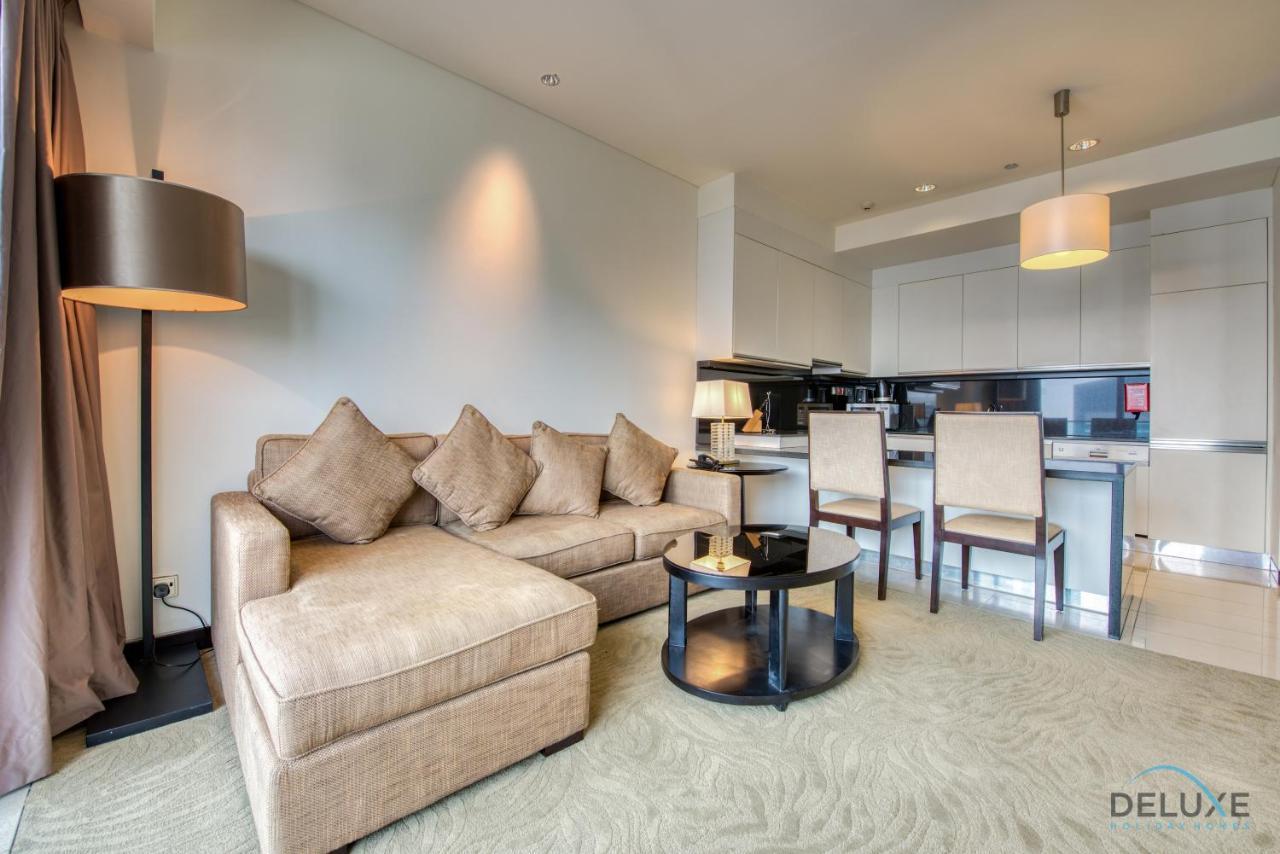 Marina Gem With Overlooking Canal Views 1br Next To Mall, The Address Residences, Marina By Deluxe Homes Apartment Dubai