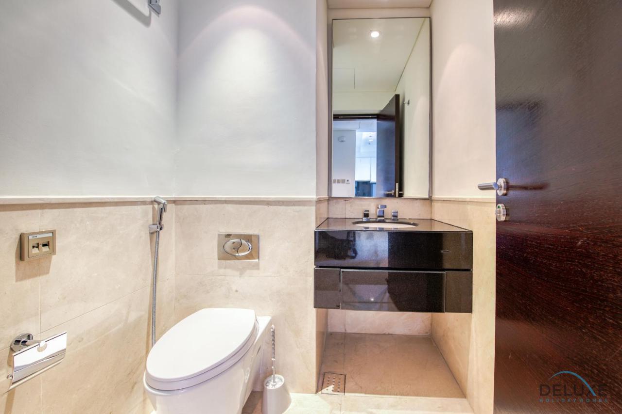 Apartment Marina Gem With Overlooking Canal Views 1br Next To Mall, The Address Residences, Marina By Deluxe Homes *