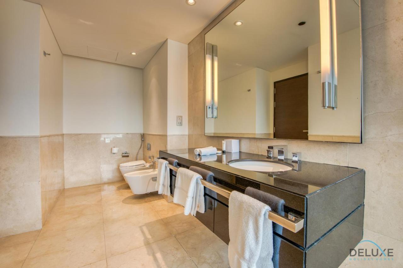 Apartment Marina Gem With Overlooking Canal Views 1br Next To Mall, The Address Residences, Marina By Deluxe Homes Dubai