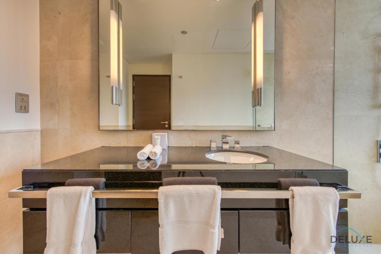 Apartment Marina Gem With Overlooking Canal Views 1br Next To Mall, The Address Residences, Marina By Deluxe Homes *