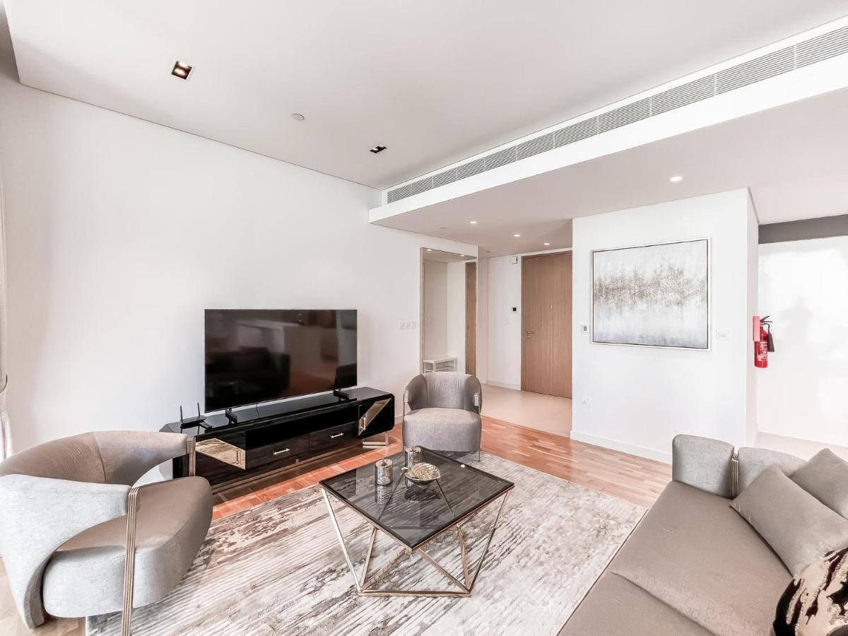 Luton - Luxury & Sea View 2br Maid Apt, Bluewater, - 30ab9 Apartment