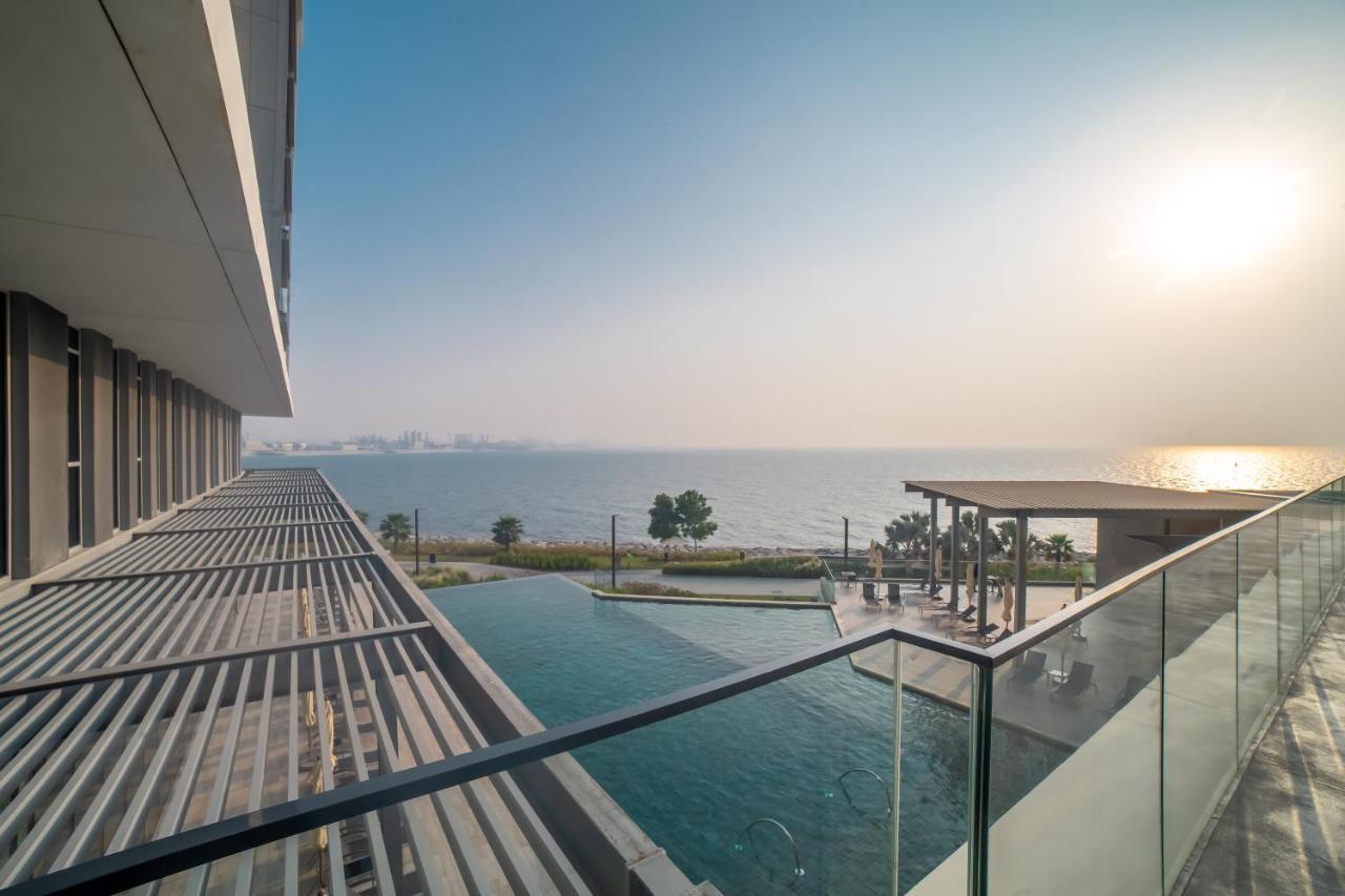 Luton - Luxury & Sea View 2br Maid Apt, Bluewater, - 30ab9 Apartment
