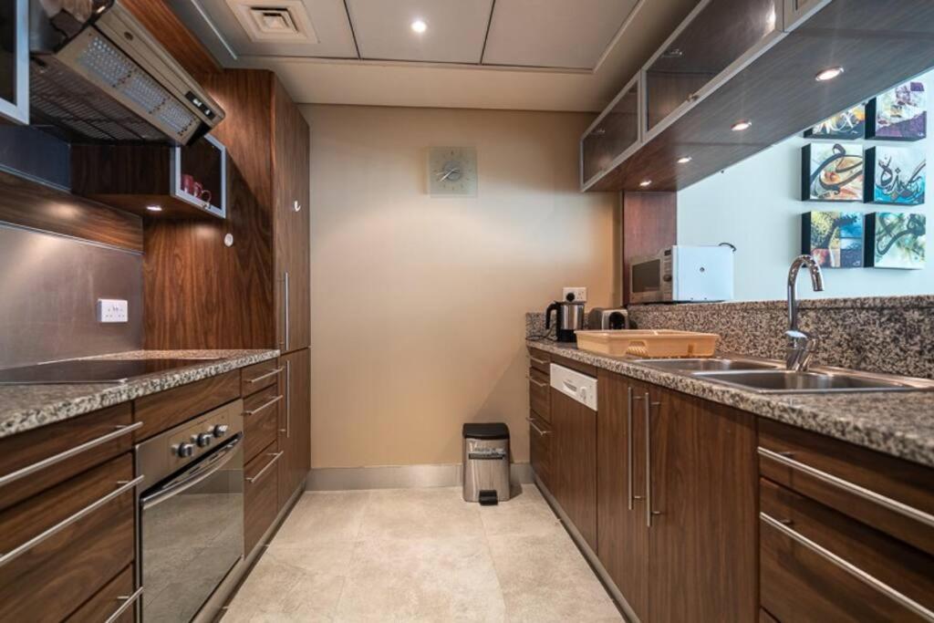 Rh- Bright & Spacious 1br In Al Sahab Tower, Marina