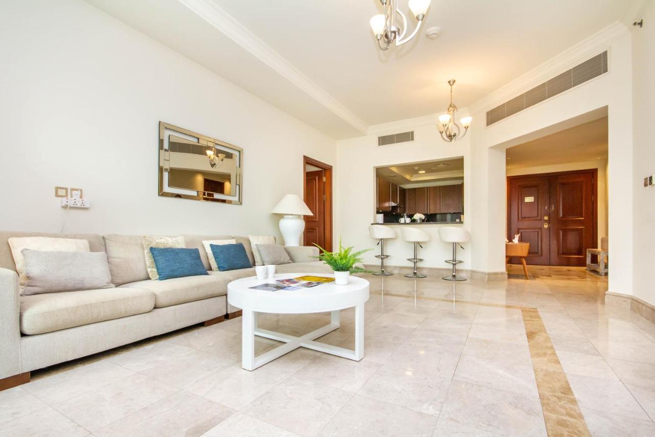 Apartamento Bespoke Homes - Palm Jumeirah- 2 Bedroom & Pool Access, South *