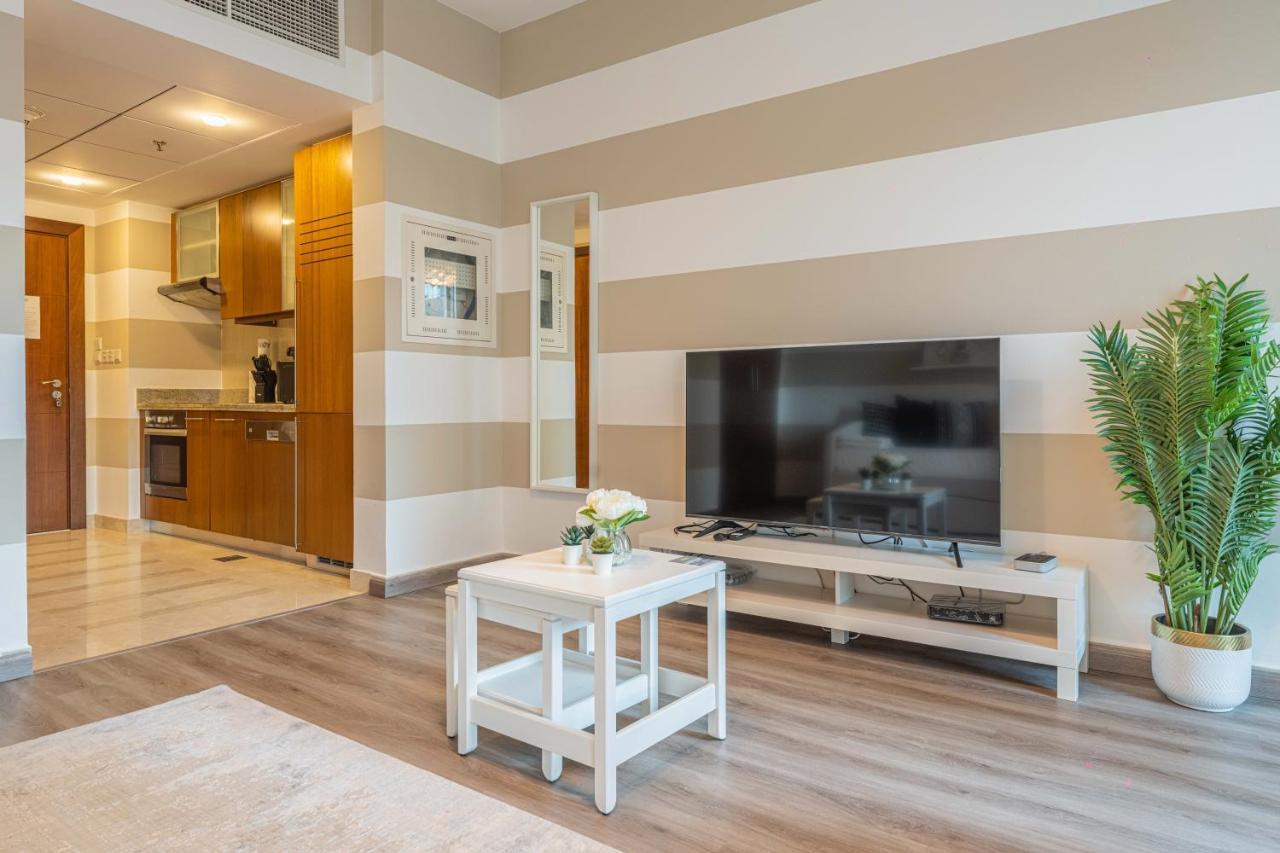 Daire First Class Studio With Downtown Boulevard View