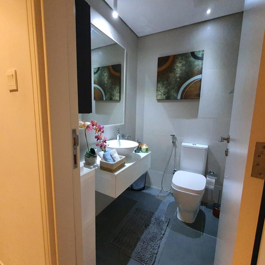 Luxury A Short Drive Away From Downtown Daire *