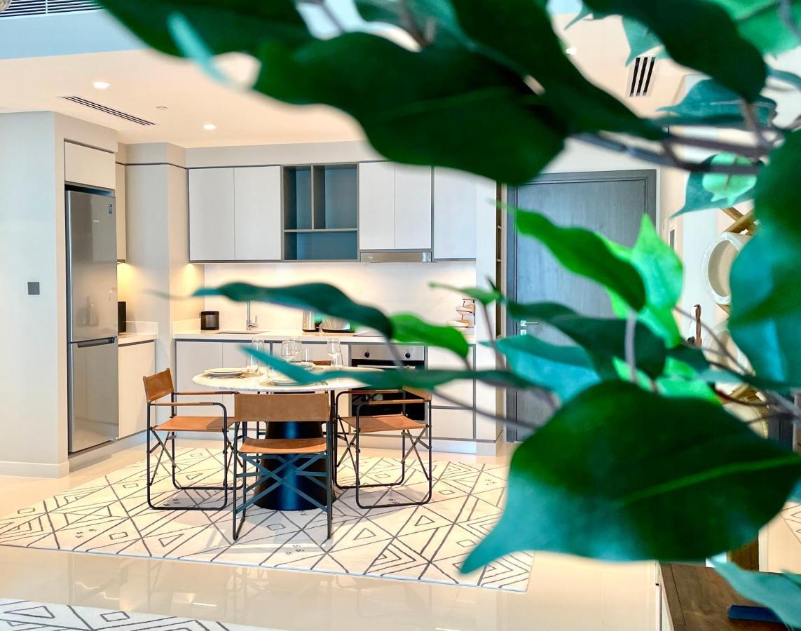 Dar Vacation - Luxury White & Badge 1bdr Palm View Apartamento Dubai