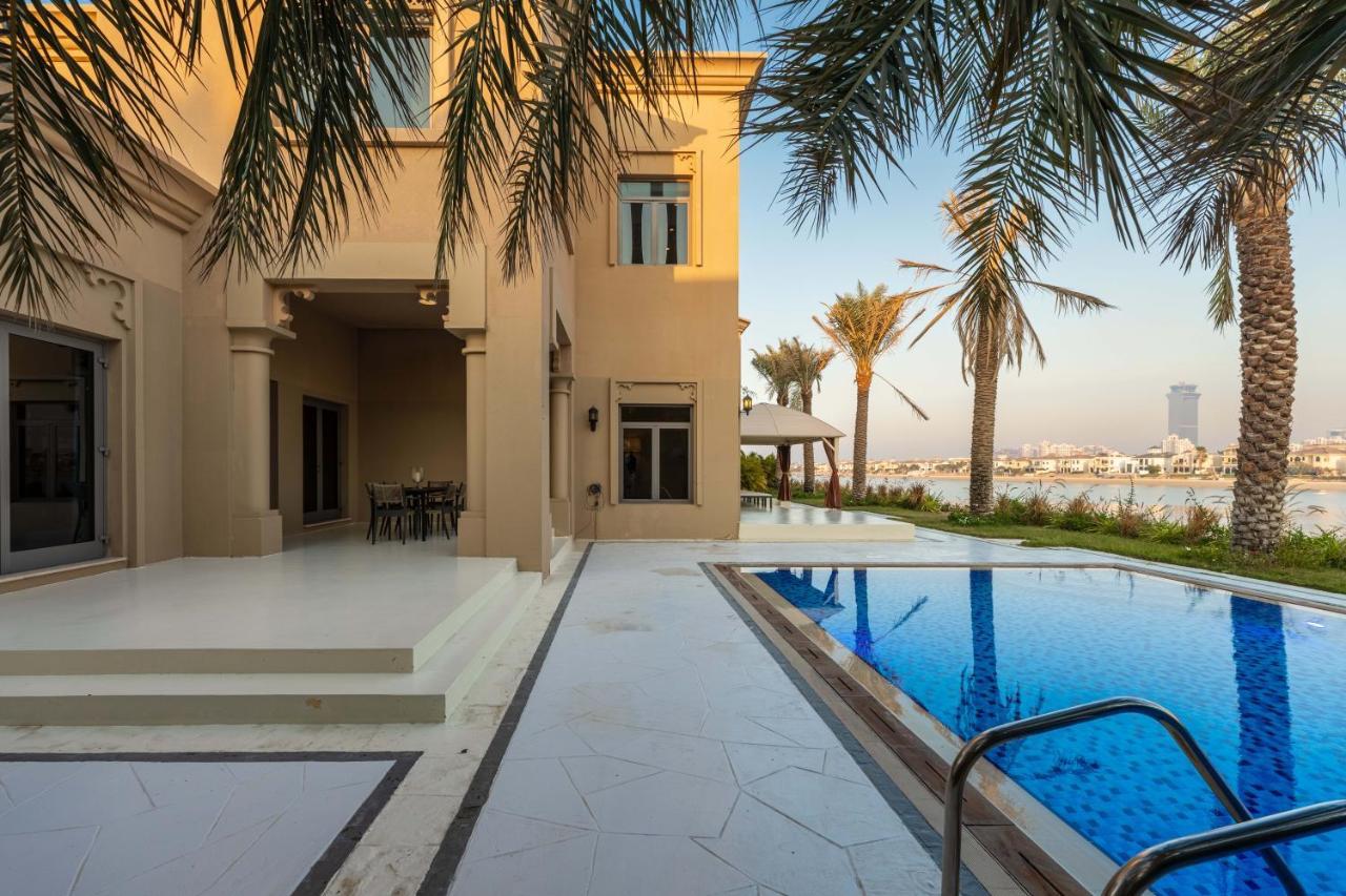 Maison Privee - Exclusive With Private Pool, Garden & Dubai