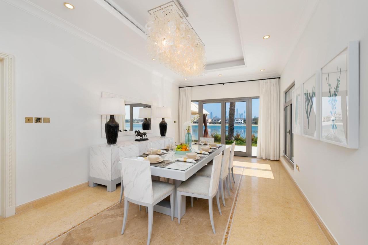 Maison Privee - Exclusive With Private Pool, Garden & Villa *