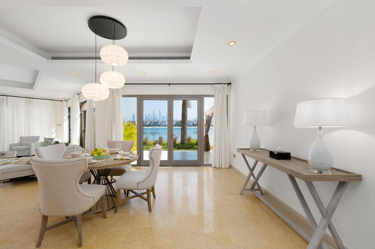 Maison Privee - Exclusive With Private Pool, Garden & Dubai