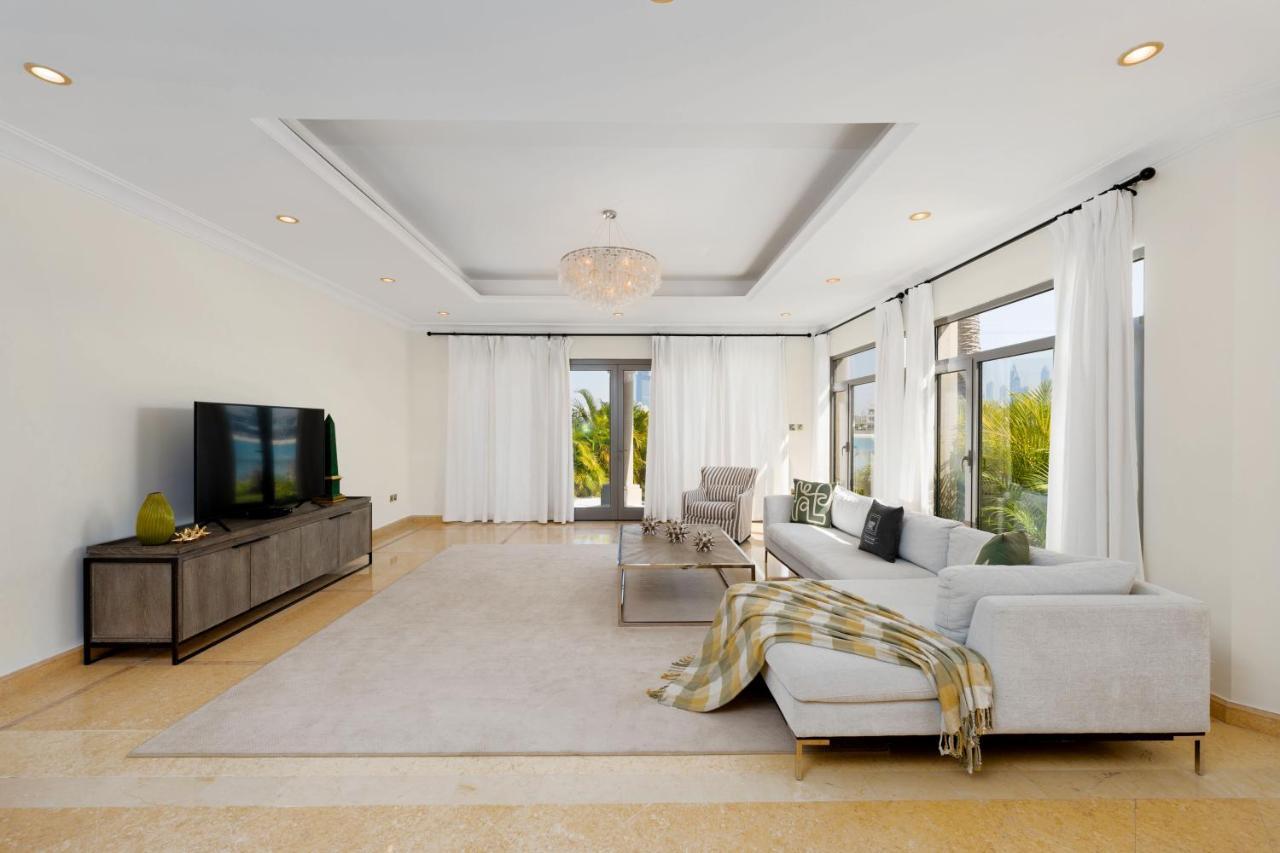 Maison Privee - Exclusive With Private Pool, Garden & * Dubai