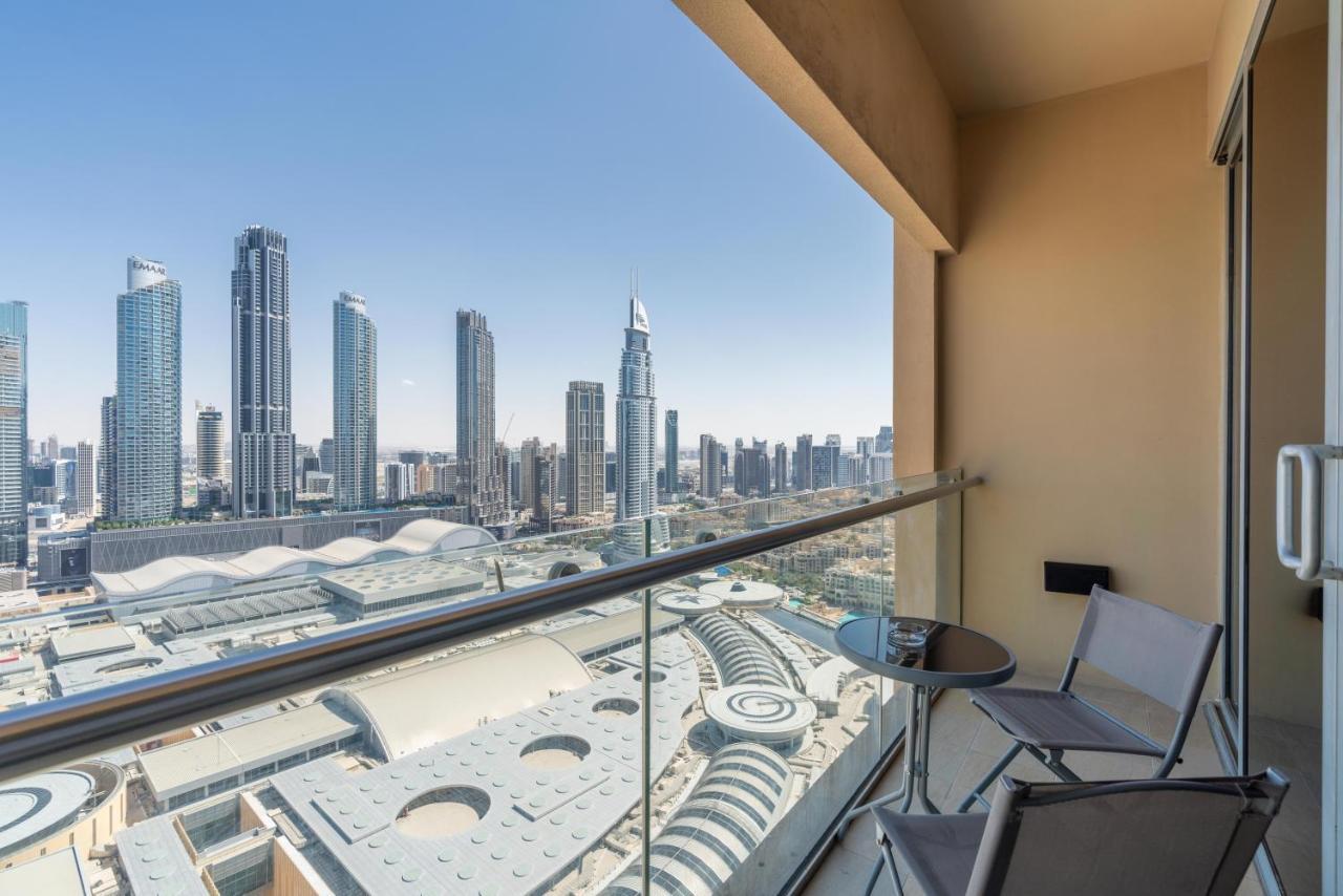 Superhost - Luxurious With Breathtaking Skyline View - Address Mall Apartment